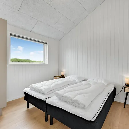 펜션 4 Bedroom Beautiful In *