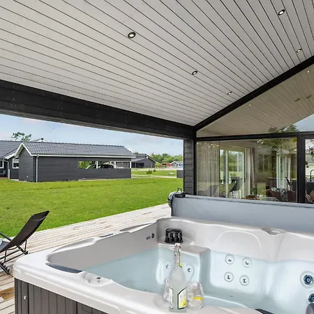Holiday home 4 Bedroom Beautiful In *